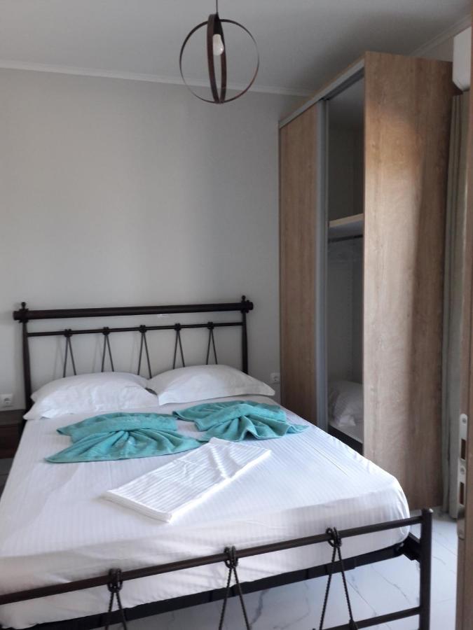 Pounta Apartments Vinglafia Bagian luar foto