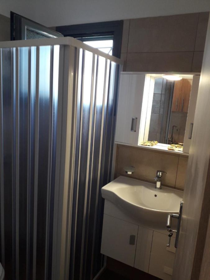 Pounta Apartments Vinglafia Bagian luar foto
